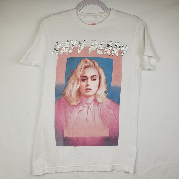 Katy Perry Collections Tops - Katy Perry Graphic Tshirt